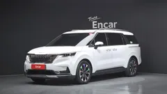 2023 Kia Carnival Diesel 9-Seater Noblesse — фото 1