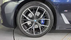 2022 BMW 5-Series 530i M Sport Package — фото 5