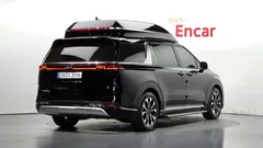 2023 Kia Carnival Diesel 7-Seater Hi-Limousine — фото 2