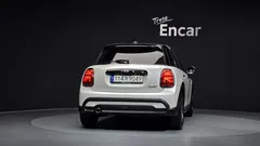 2023 Mini Cooper 5Door Classic — фото 4