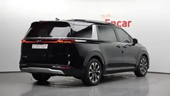 2023 Kia Carnival Diesel 9-Seater Prestige — фото 2