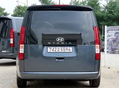 2023 Hyundai Staria Tourer 11-Seater — фото 4