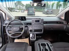 2023 Hyundai Staria Tourer 11-Seater — фото 8