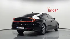 2023 Hyundai Sonata 2.0 — фото 2