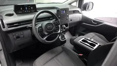 2022 Hyundai Staria Cargo 3-Seater — фото 7