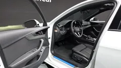 2023 Audi A4 45 TFSI Quattro Premium — фото 10