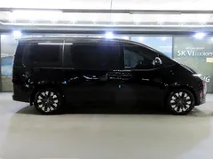 2022 Hyundai Staria Lounge 9-Seater — фото 3