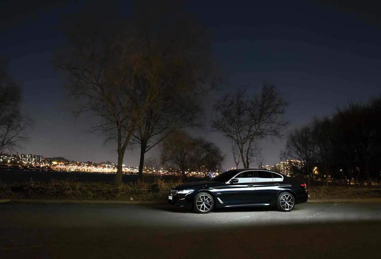 2022 BMW 5-Series 530e M Sport