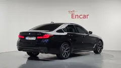 2022 BMW 5-Series 530e M Sport — фото 2