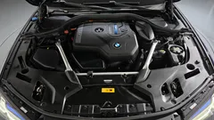 2022 BMW 5-Series 530e M Sport — фото 6