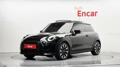 2023 Mini Cooper Classic — фото 1