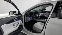 2023 Mercedes-Benz E-Class E250 AMG Line — фото 10