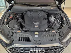 2022 Audi A8 55 TFSI Quattro Premium LWB — фото 6