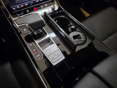 2022 Audi A8 55 TFSI Quattro Premium LWB — фото 9