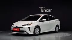 2022 Toyota Prius 1.8 — фото 1
