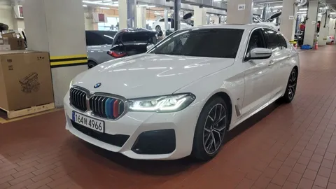2022 BMW 5-Series 530i M Sport Package
