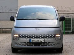 2022 Hyundai Staria Cargo 3-Seater — фото 2