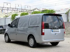 2022 Hyundai Staria Cargo 3-Seater — фото 3