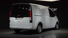 2022 Hyundai Staria Cargo 3-Seater — фото 2