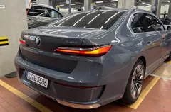 2023 BMW 7-Series 740d xDrive Design Pure Excellence — фото 6