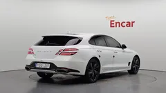 2023 Genesis G70 Gasoline 2.0T 2WD — фото 2