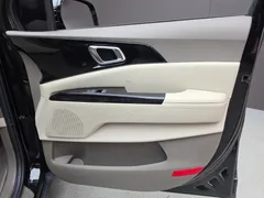 2023 Kia Carnival Diesel 9-Seater Noblesse — фото 19