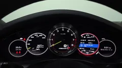 2023 Porsche Panamera 2.9 AWD E-Hybrid Platinum Edition — фото 8