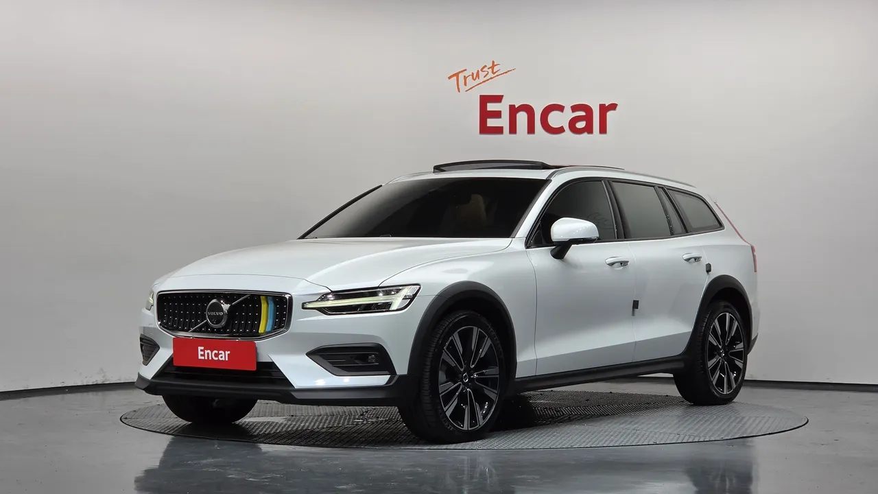2024 Volvo V60 B5 Ultimate AWD