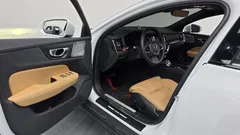 2024 Volvo V60 B5 Ultimate AWD — фото 10