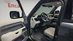 2023 Land Rover Defender 110 D250 SE — фото 10