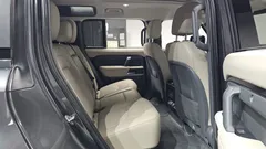 2023 Land Rover Defender 110 D250 SE — фото 15