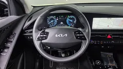 2023 Kia Niro Signature — фото 13