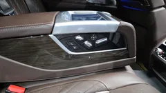2022 BMW 7-Series 740d xDrive Design Pure Excellence — фото 13
