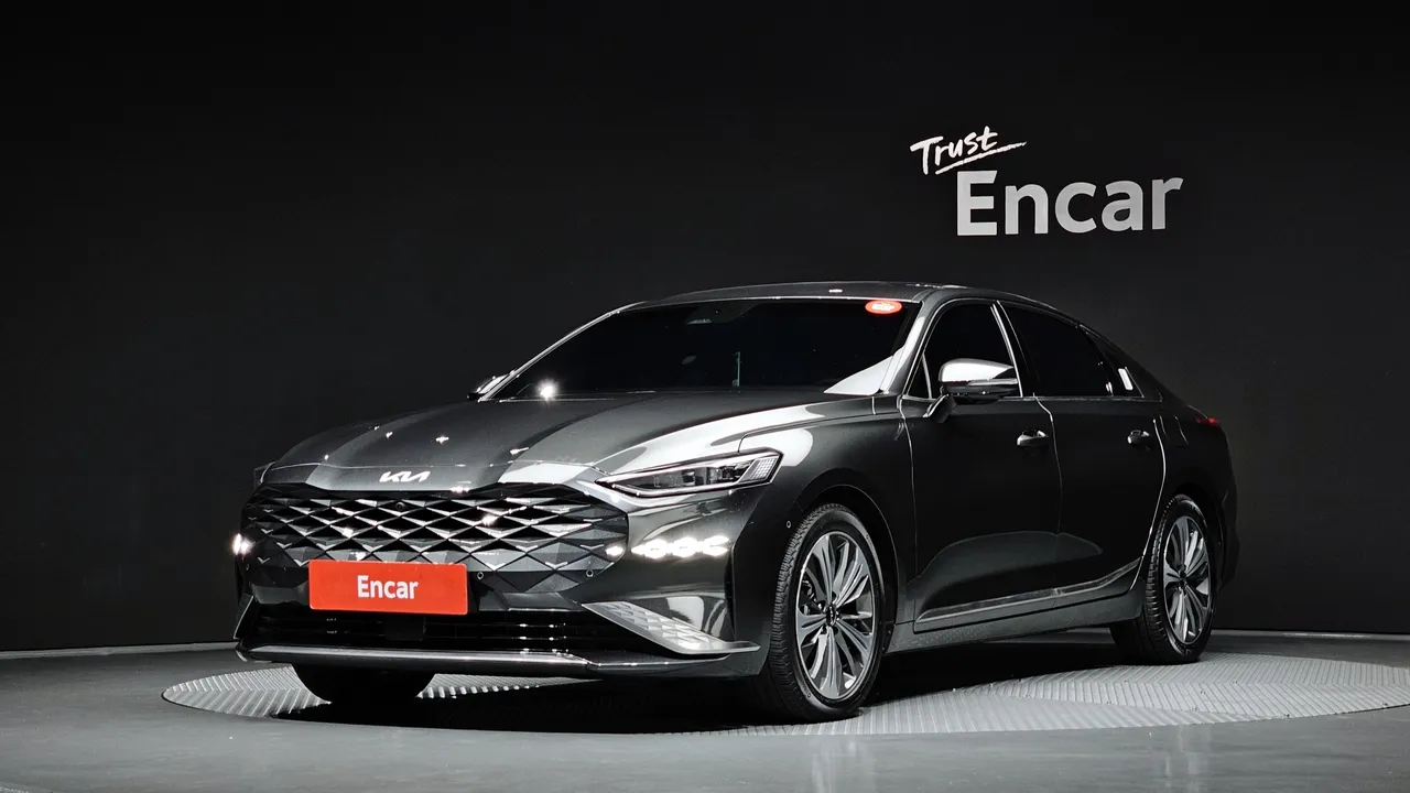 2023 Kia K8 Signature Special