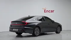 2023 Hyundai Sonata Premium Plus — фото 2