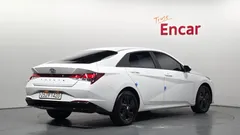 2023 Hyundai AVANTE Smart — фото 2