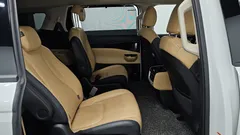 2023 Kia Carnival Diesel 9-Seater Noblesse — фото 12