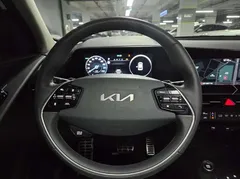 2022 Kia Niro Signature — фото 18