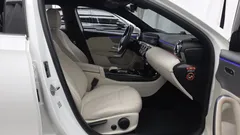 2022 Mercedes-Benz A-Class A220 Hatchback — фото 11