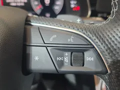 2023 Audi Q8 55 TFSI Quattro Premium — фото 18