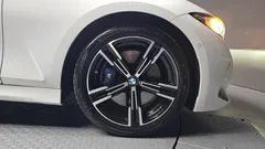 2024 BMW 3-Series 320i M Sport — фото 5