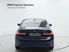 2022 BMW 3-Series 320i Luxury — фото 4