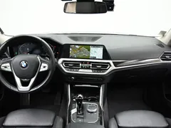 2022 BMW 3-Series 320i Luxury — фото 14