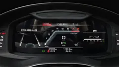 2022 Audi Q8 55 TFSI Quattro Premium — фото 8