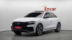 2022 Audi Q8 55 TFSI Quattro Premium — фото 13
