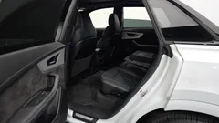 2022 Audi Q8 55 TFSI Quattro Premium — фото 16