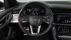 2022 Audi Q8 55 TFSI Quattro Premium — фото 17
