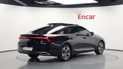 2023 Kia K8 Signature — фото 2