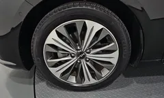 2023 Kia K8 Signature — фото 5