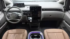 2022 Hyundai Staria Lounge 9-Seater — фото 7